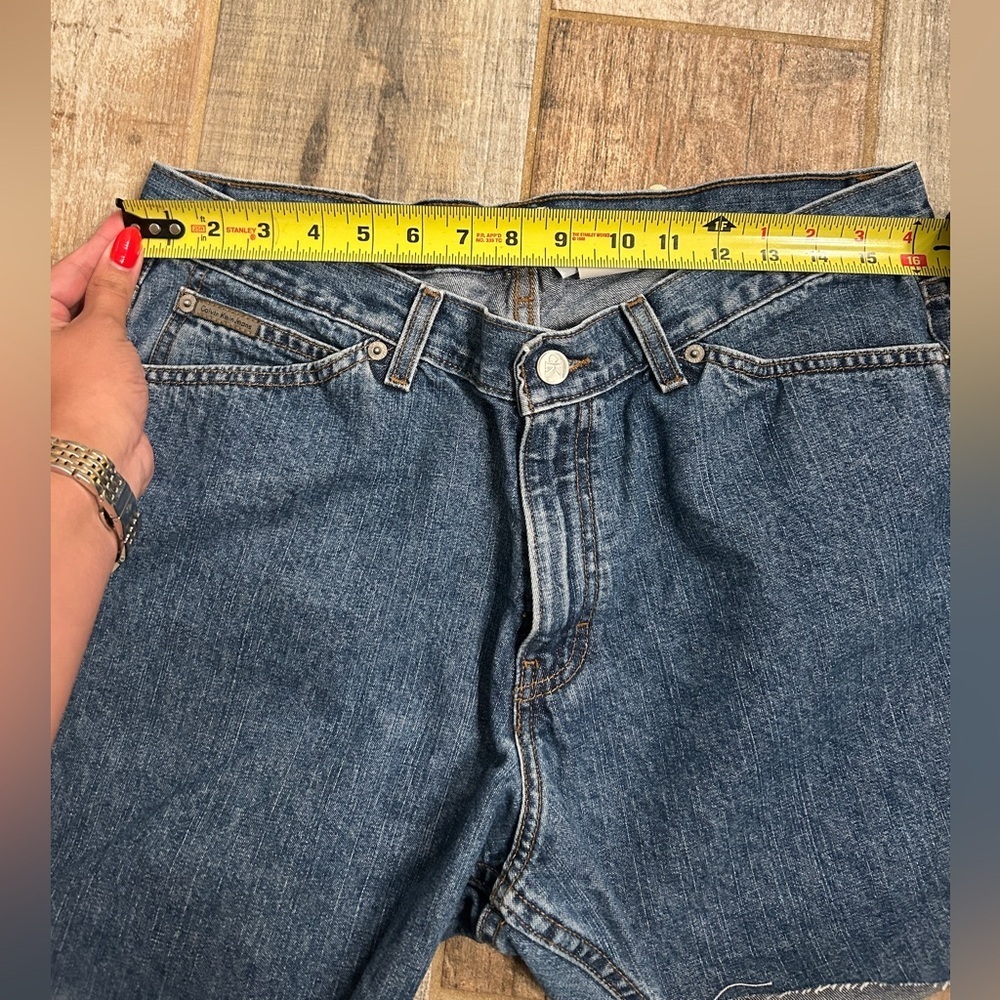 Vintage Calvin Klein Size 14 Denim Cut-Off Shorts - Picture 5 of 6